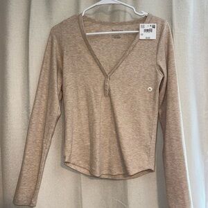 American Eagle Outfitters Beige Long Sleeve V-Neck Top